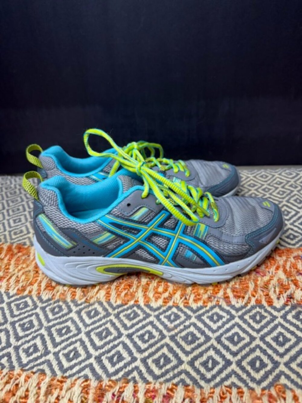 Asics Gel Venture 5 Woman's Size 7.5